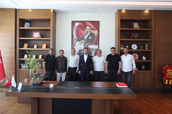 TRAİDER Trakya Anadolu İş İnsanları Derneği Başkanı Nimetullah EREN ve Dernek Üyelerinden Odamız Yönetim Kurulu Başkanı İzzet VOLKAN´a Ziyaret