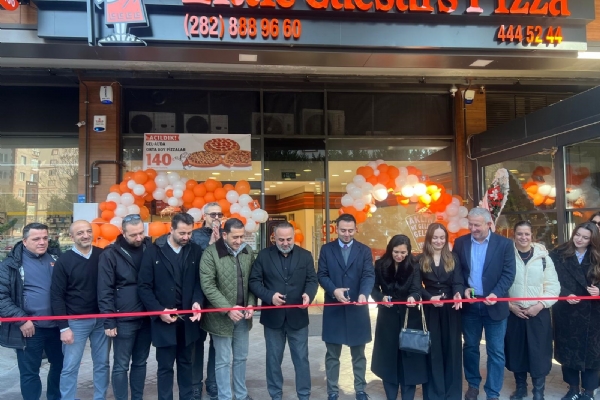 orlu TSO  Ynetim Kurulu Bakan zzet Volkan  Little Caesars Pizza´nn Al Trenine Katld