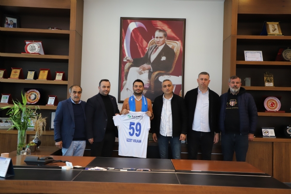 Tekirda 3.Ligde Temsil Eden Velimeespor Kulb Bakan Sayn  Mehmet US ve Ynetimi Odamz Ynetim Kurulu Bakan zzet VOLKAN Ziyaret Etti