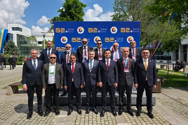 TOBB Başkanı Sayın M.Rifat HİSARCIKLIOĞLU´nun Ev Sahipliğinde Düzenlenen TOBB 82. Genel Kurulu Gerçekleşti