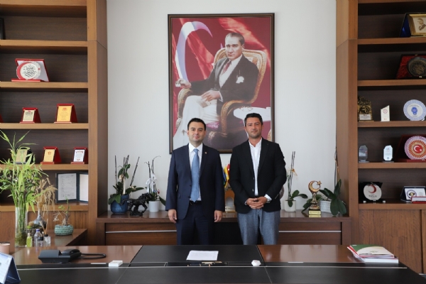 1924 Dijital Medya İletişim ve Araştırma Limited Şirketi Yetkilisi Erdem YÜRÜKten Odamız Yönetim Kurulu Başkanı İzzet VOLKANa Ziyaret