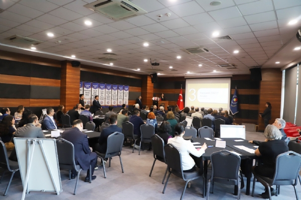 Çorlu Ticaret ve Sanayi Odası ile Tekirdağ Namık Kemal Üniversitesi İş Birliğinde Düzenlenen “Çorlu Bölgesinin Çok Boyutlu Analizi ve Mesleki Eğitimle Entegrasyonu Çalıştayı” Gerçekleşti