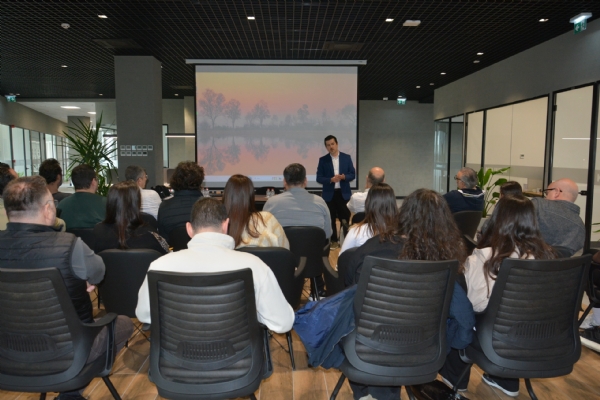 Çorlu Ticaret ve Sanayi Odası ile Etkin Proje İş Birliğiyle Düzenlenen “Mikro Ölçekten Küresel Güce: Büyüme ve Alternatif Finansman Yol Haritası” Semineri Gerçekleşti