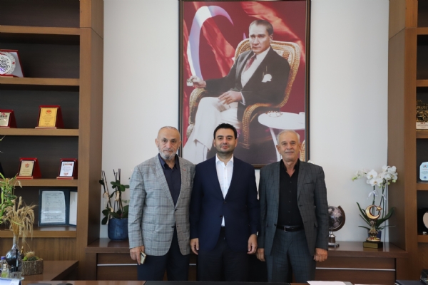 Yıltaş İnşaat Firma Yetkilisi Sefer KARATAŞ ve İş İnsanı Ömer TÜFEKÇİ´den Yönetim Kurulu Başkanı İzzet VOLKAN´a Tebrik Ziyareti