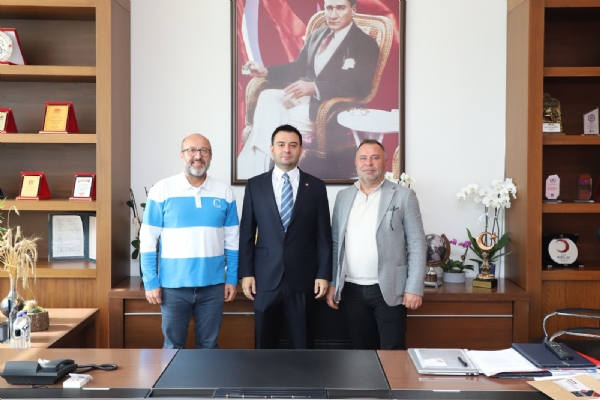 Sert Otomotiv Firma Yetkilisi Deniz SERT ve Bulut Gaz Firma Yetkilisi Erol ERTEKİNden Yönetim Kurulu Başkanı İzzet VOLKAN´a Tebrik Ziyareti