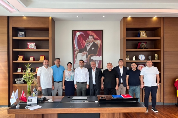 Dernek Temsilcilerinden Yönetim Kurulu Başkanı İzzet VOLKAN´a Ziyaret
