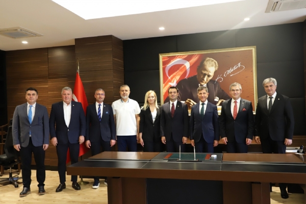 Çorlu Ticaret ve Sanayi Odası´ndan Çorlu Kaymakamlığı Görevine Atanan Sayın Niyazi ERTEN´e Ziyaret