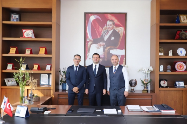 Simpaş Holding´den Odamız Yönetim Kurulu Başkanı İzzet VOLKAN´a Tebrik Ziyareti