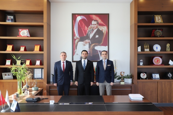 Tekirdağ İl Sağlık Müdürü Uzm. Dr. Lütfi Çağatay ONAR ve Destek Hizmetleri Başkan Yardımcısı Tolga ATASEVERden Çorlu TSO Yönetim Kurulu Başkanı İzzet VOLKANa Ziyaret