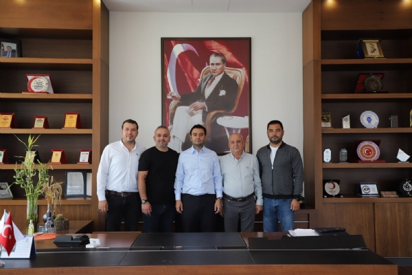 Naturel Kumlama, Muca Matbaacılık, Envir Mühendislik ve Oto Ayhan Yedek Parça Yetkililerinden Çorlu TSO Yönetim Kurulu Başkanı İzzet VOLKAN´a Ziyaret
