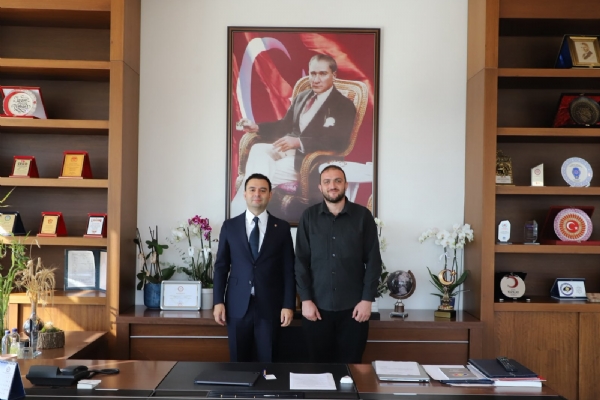 Express Kargo Çorlu Şubesi Yetkilisi Recep ÇAKAR´dan Çorlu Ticaret ve Sanayi Odası Yönetim Kurulu Başkanı İzzet VOLKAN´a Tebrik Ziyareti