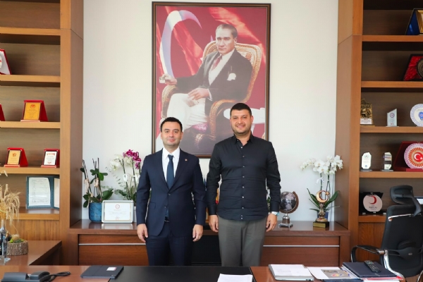 Nilpa Pano Firma Yetkilisi Caner EKEN´den Çorlu TSO Yönetim Kurulu Başkanı İzzet VOLKAN´a Tebrik Ziyareti