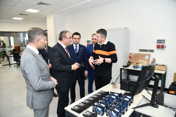 Tekirdağ Valisi Sayın Recep SOYTÜRK ve Çorlu Kaymakamı Sayın Niyazi ERTEN´den, Trakya TEKMER´e Ziyaret