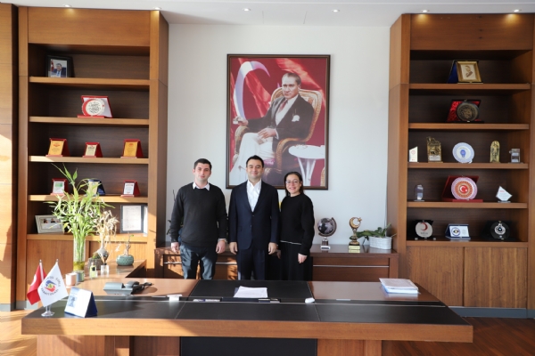 Rumeli Öğretim Kurumları ve Akademik International Dil Kursu´ndan Çorlu TSO Yönetim Kurulu Başkanı İzzet VOLKAN´a Ziyaret